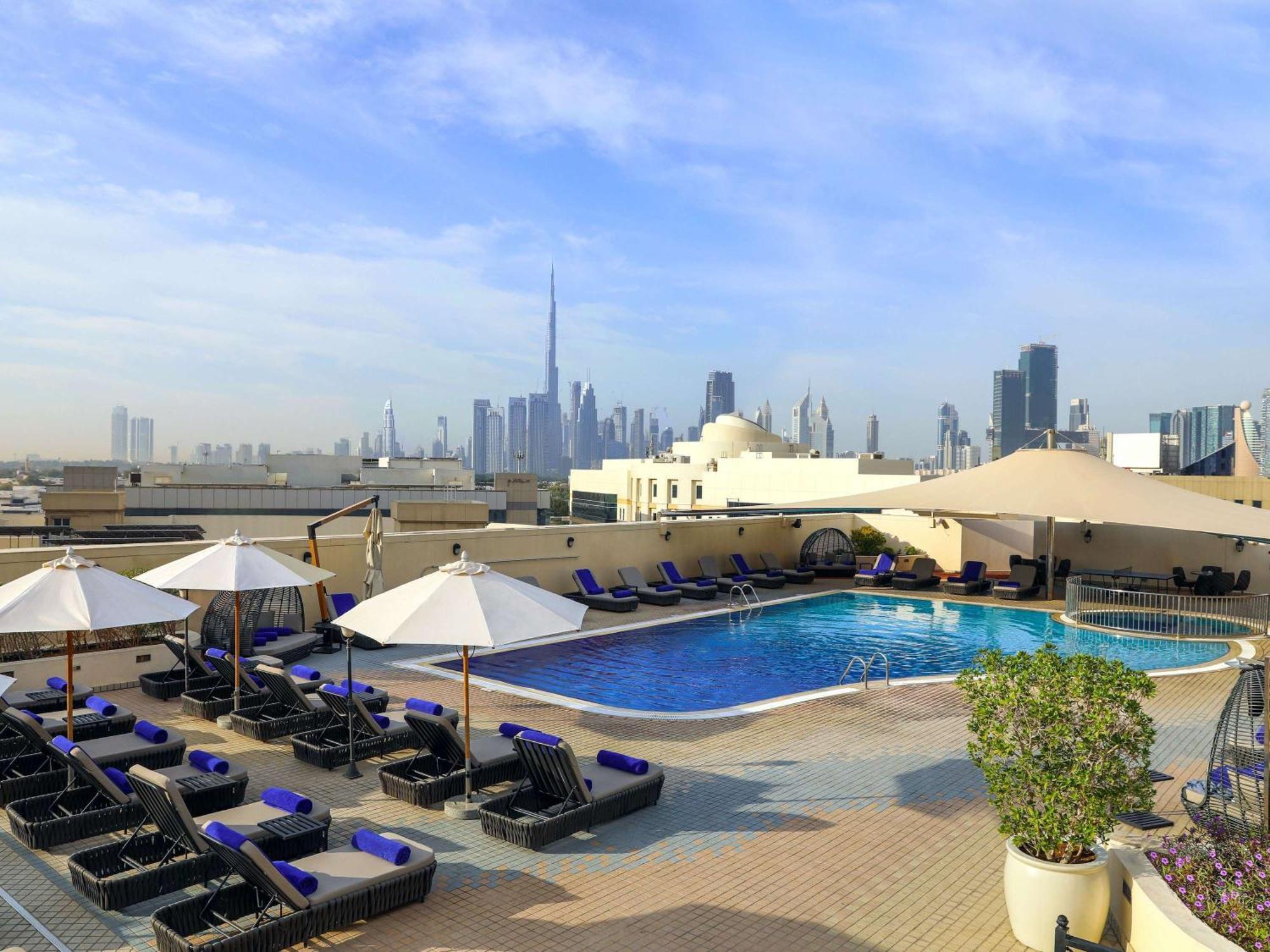 Mövenpick Hotel&Apartments Bur Dubai Exterior foto